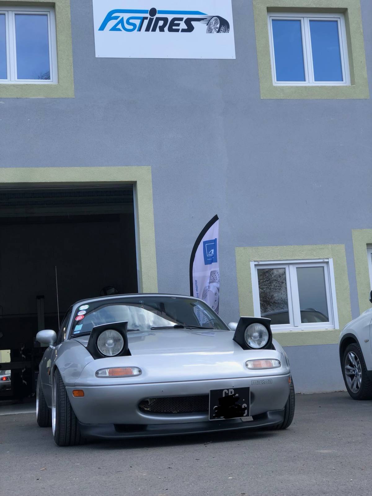 Réglage Parallélisme ( géométrie ) sur une Mazda Mx5 chez Fastires à Colmar Wittenheim