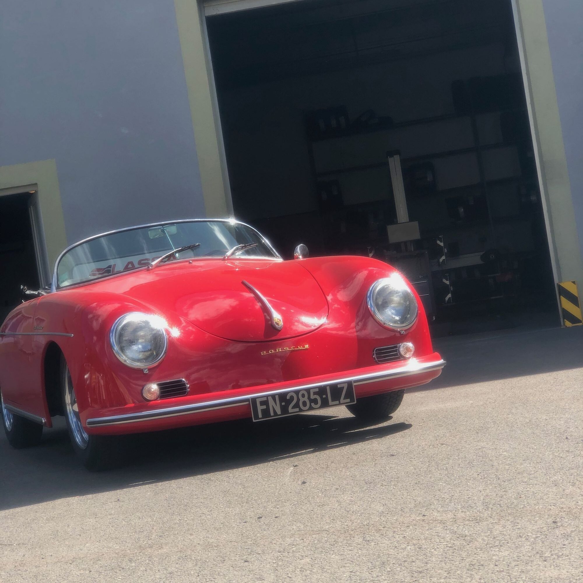 Géométrie complète sur une Porsche au Garage Fastires à Colmar près d&#8217;Horbourg -Wihr Kingersheim