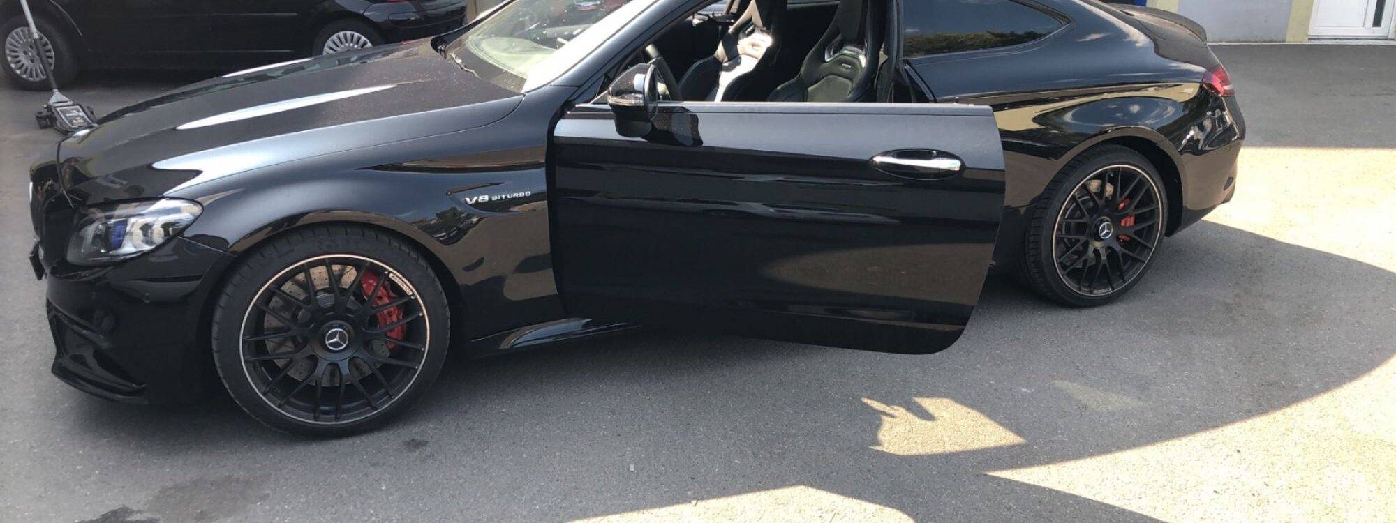 Remplacement des plaquettes de freins sur une Mercedes C63 AMGS au Garage Fastries à Colmar dans le Haut-Rhin Kingersheim